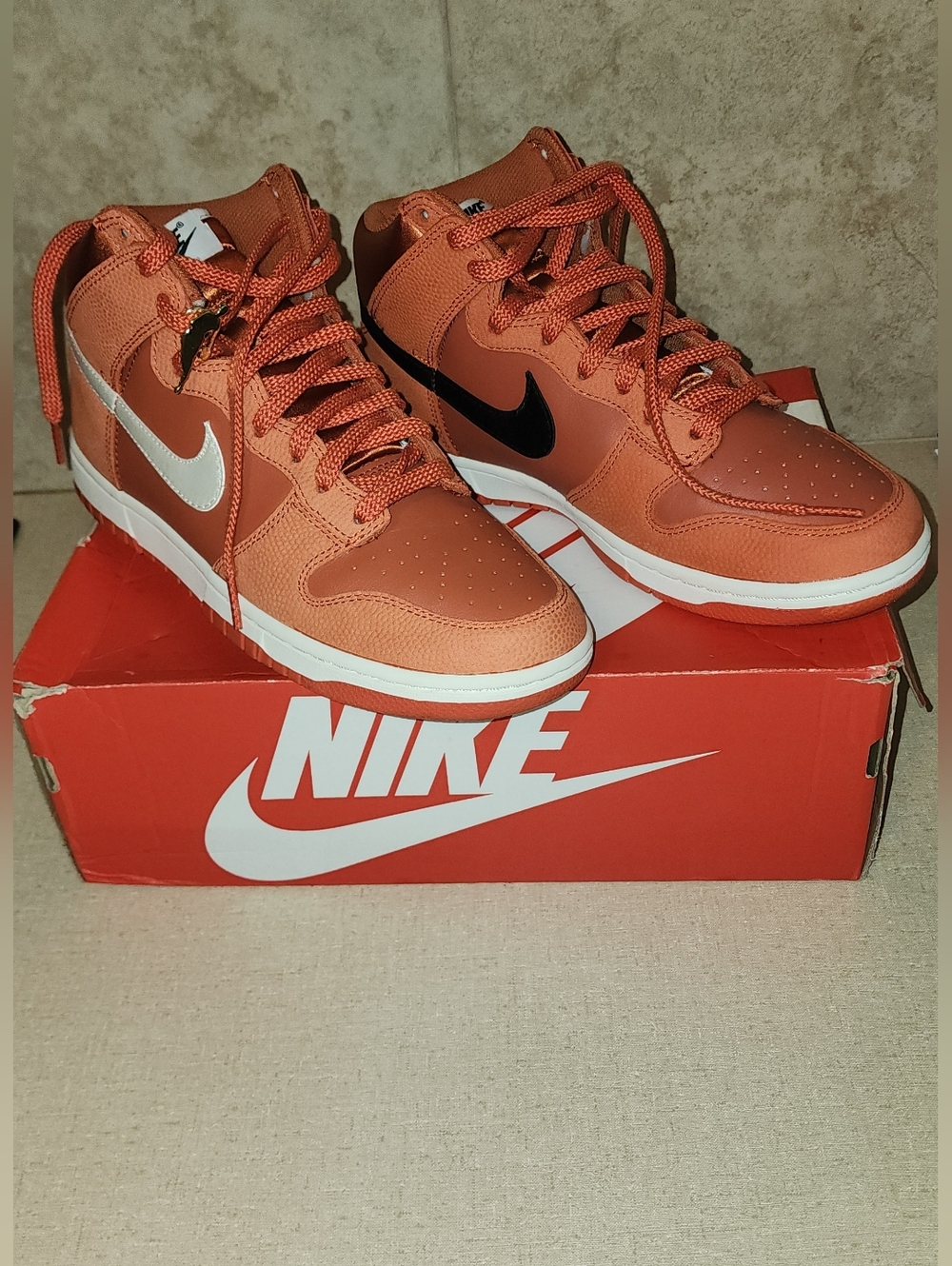 NIKE DUNK HI RETRO PRM EMB